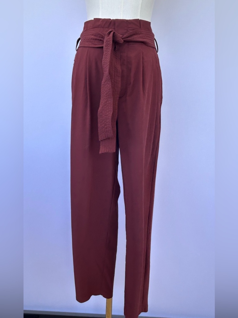 Athleta Women’s Skyline Pant II Paper Bag Waist Tie‎ Belt  Pleated Front Size 2